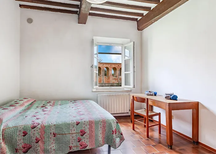 Ampio In Centro A Daire *