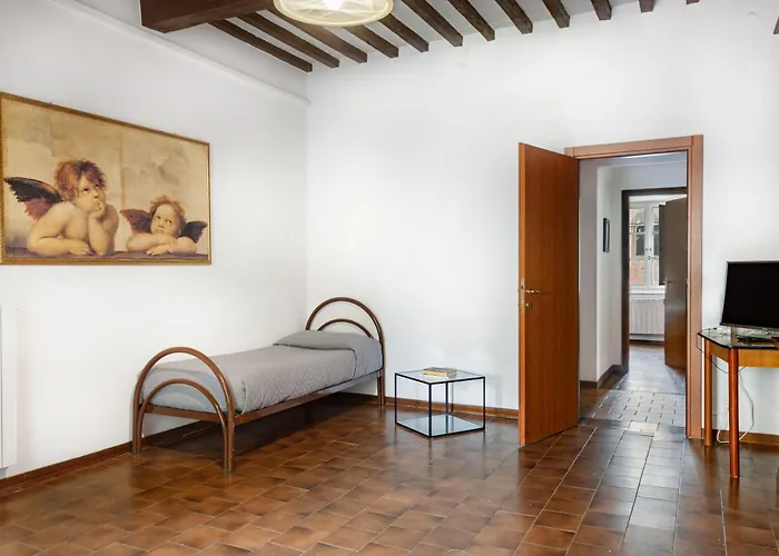 Ampio In Centro A Daire *